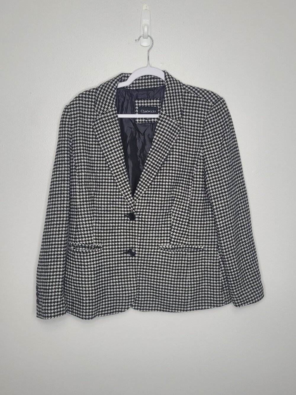 Chadwicks black white houndstooth wool blend button front short blazer size 12p